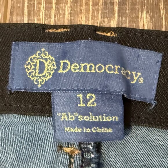 Democracy “Ab” Solution Jeans – 12 - Picture 12 of 12